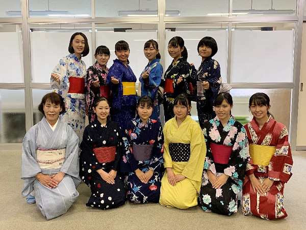 高校2年生 「着付け教室」