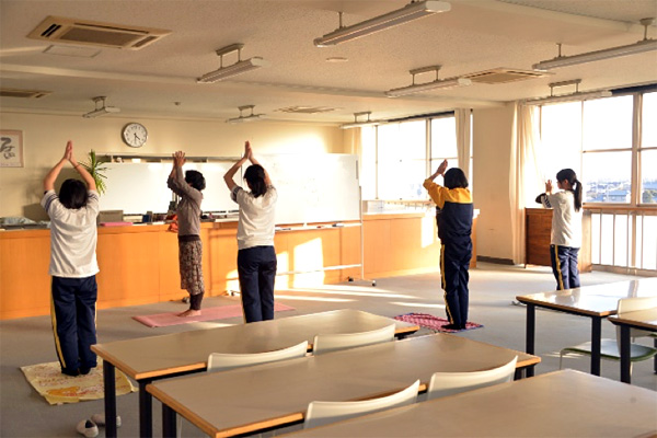 中学3年生 第4回乙女塾「集中力アップとヨガ」